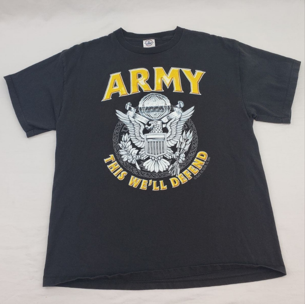 Vintage U.S. ARMY T-Shirt Size LARGE This We'll Defend 2004 Black Ink Design
